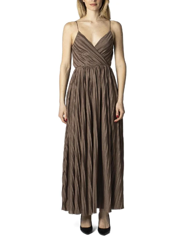 Only Pleated Maxi Dress Expensive maxi dresses