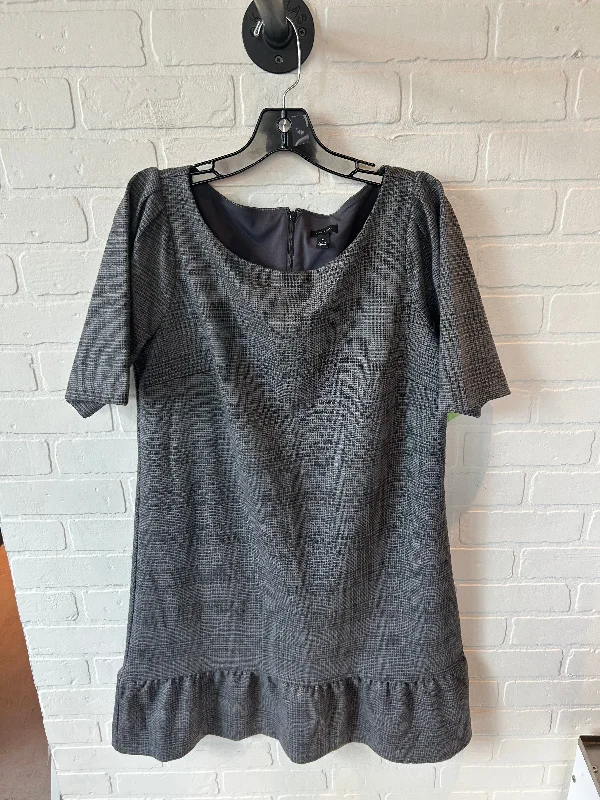 Dress Work By Ann Taylor In Grey, Size: M Vintage unclassified dresses