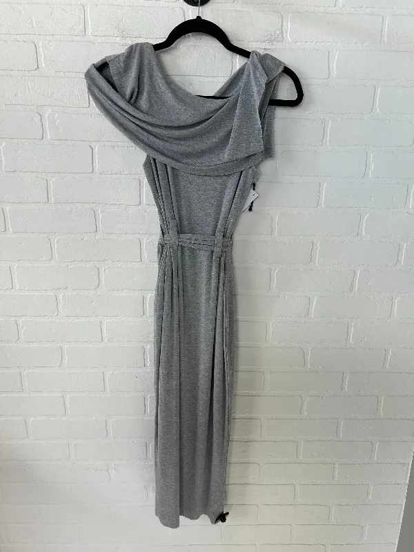 Dress Work By Bailey 44 In Grey, Size: S Sequin unclassified dresses