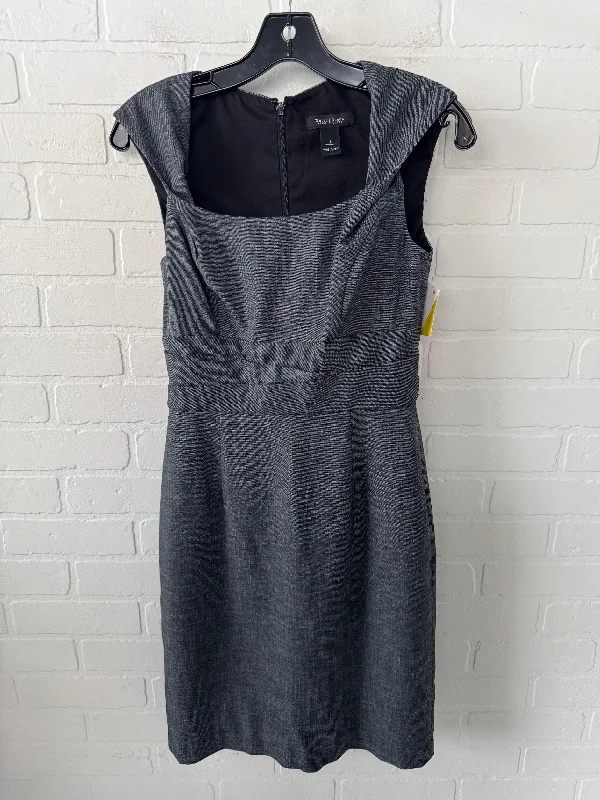 Dress Work By White House Black Market In Grey, Size: Xs Color block unclassified dresses