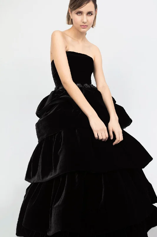 Strapless embroidered waistline velvet ballgown Elegant evening unclassified dresses